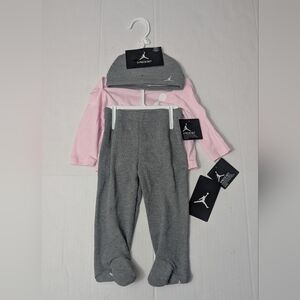 Air Jordan Baby Girl 3pc Set T-shirt Pant & Cap 3-6M